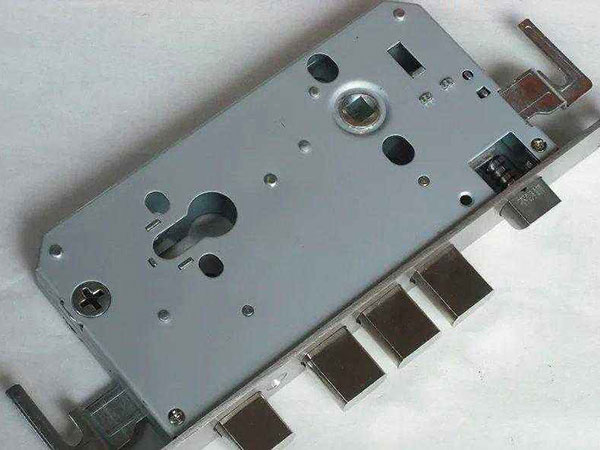 汉台24小时上门开锁公司